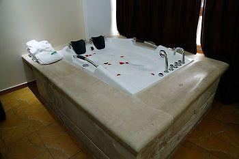 Bouery Hotel Kfar Yassine Kültér fotó